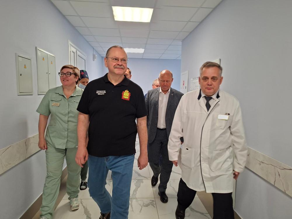 Губернатор и глава Минздрава посетили Белинскую больницу.          
